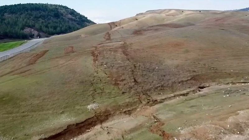 Kahramanmaraş'taki fay kırığı böyle görüntülendi - Sayfa 2