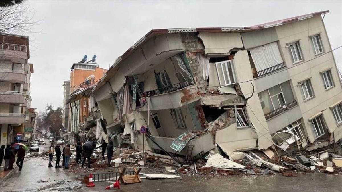 Deprem, İstanbul’da tüm planları değiştirdi! Fay hattına uzak o iki ilçe radara girdi - Sayfa 5