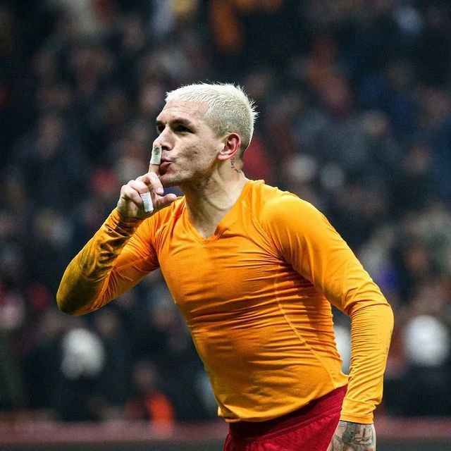 Devrim Özkan, Galatasaraylı Lucas Torreira'nın evinden paylaştı! 'Artık saklamanıza gerek yok...' - Sayfa 4