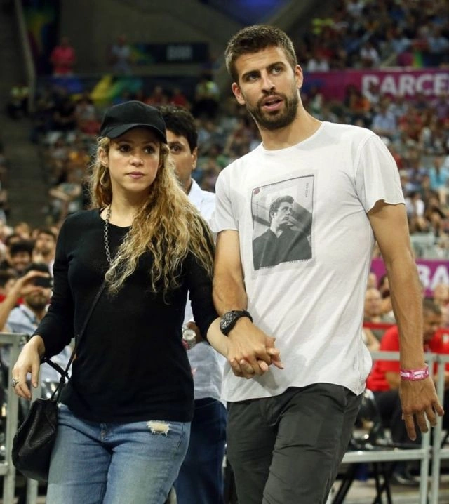 Shakira'nın Gerard Pique'ye gönderme yaptığı şarkı rekor üstüne rekor kırdı - Sayfa 13