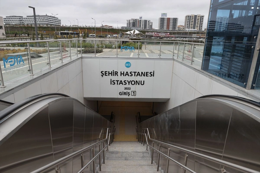 Sanat galerisi değil metro istasyonu! - Sayfa 3