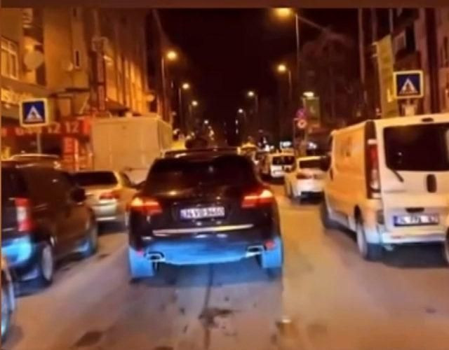 Onlarla ters düşeni böyle tehdit ediyorlar! Yer: İstanbul sokakları… - Sayfa 8