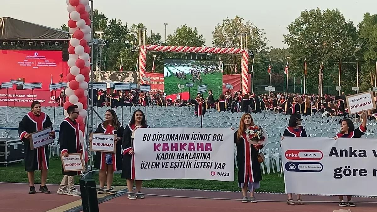 ODTÜ’lülerden mezuniyet pankartları! ‘Ekonomik kriz değil, servet transferi…’ - Sayfa 23