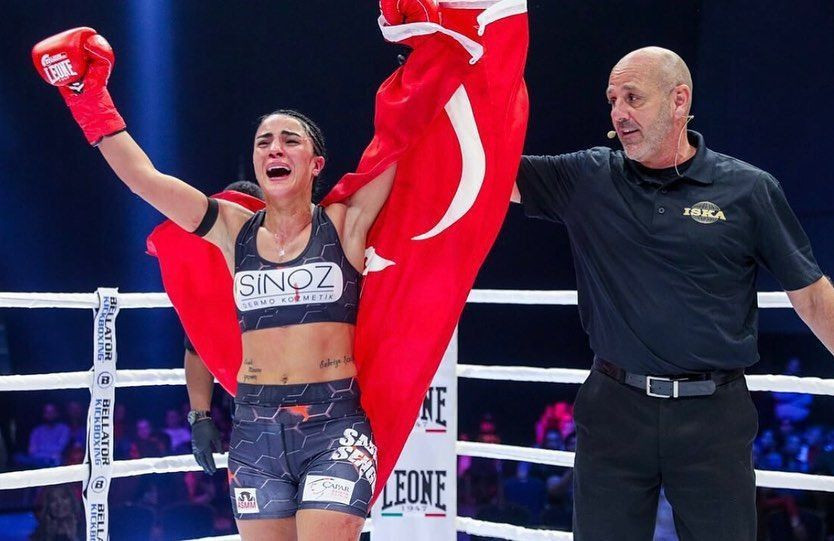 Survivor Sabriye Şengül'den Phuket kaçamağı! Bikinili pozlarına yorum yağdı! - Sayfa 1