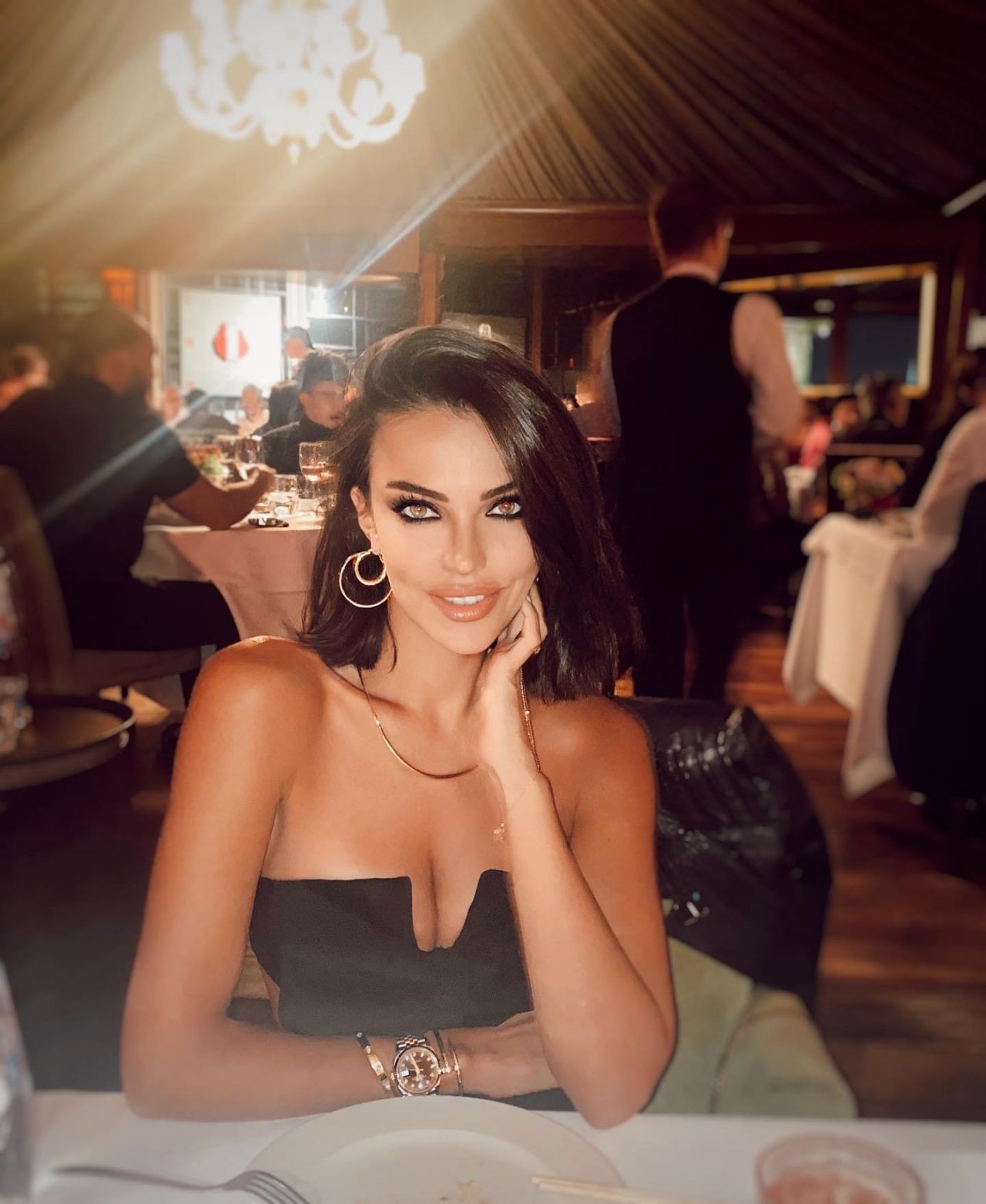 Tuvana Türkay'dan bikinili mezdeke şov! Hayranları ağzı açık izledi! - Sayfa 13