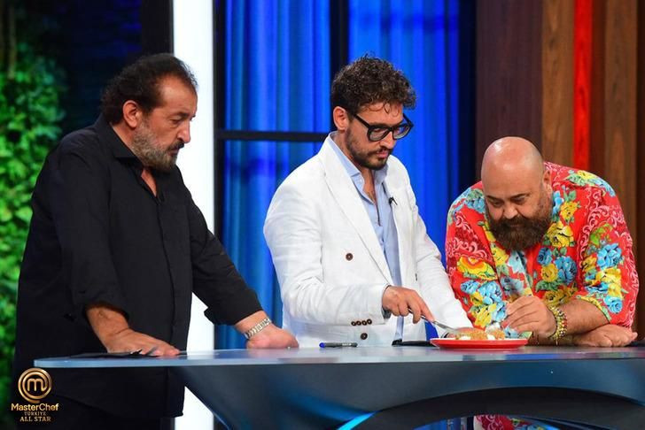 MasterChef tarihinde bir ilk! O yarışmacı herkesi gözyaşlarına boğdu! - Sayfa 1