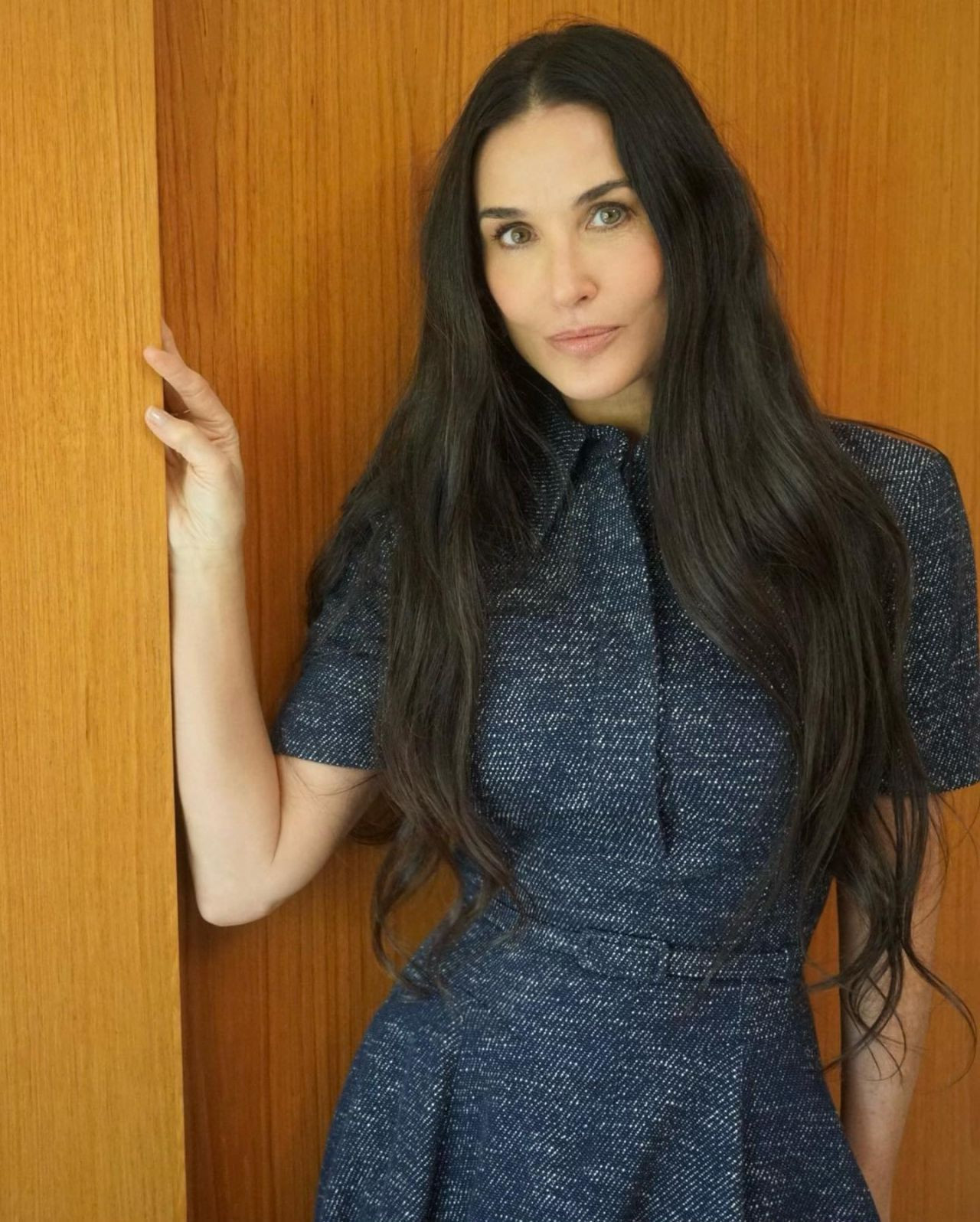 Kimse 60 yaşında olduğuna inanamıyor! Demi Moore, bikinili pozlarıyla gençlere adeta taş çıkardı! - Sayfa 9