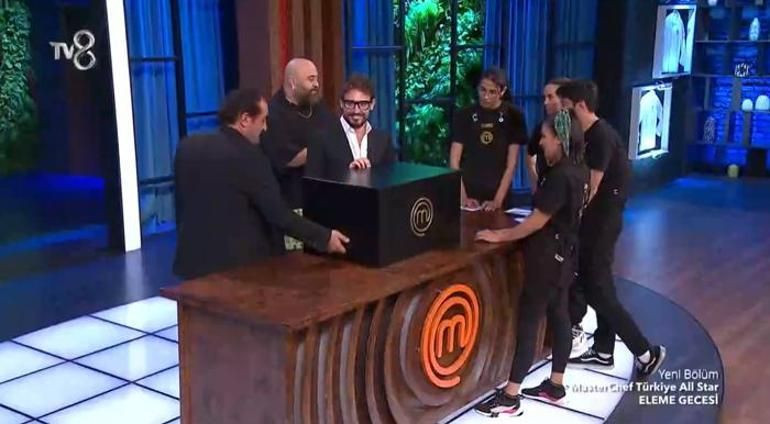 MasterChef'te elenen isim belli oldu! Sürpriz isim yarışmaya veda etti - Sayfa 11