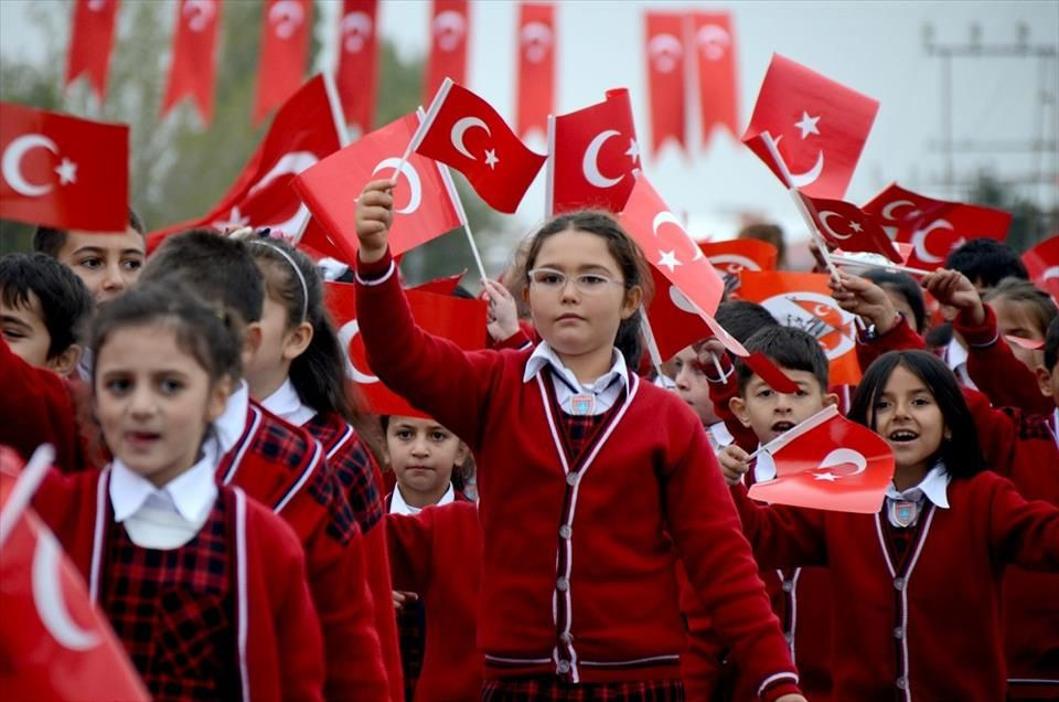 Köşe yazarlarından ikinci yüzyıl yorumları! Cumhuriyet'i yazdılar... - Sayfa 9