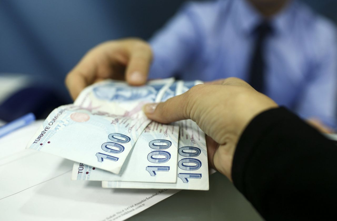 Emekli ve memura şok haber! 2 bin lira kesilecek! - Sayfa 8