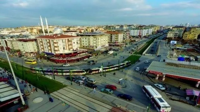 Türkiye'nin en kalabalık ilçesi belli oldu! 57 ili geride bıraktı - Sayfa 9