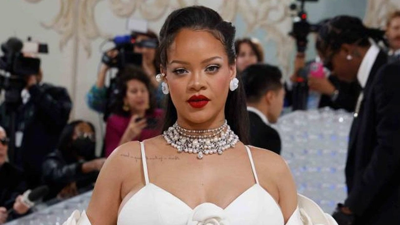 Rihanna'nın şoke eden fotoğrafı ortalığı karıştırdı - Sayfa 1