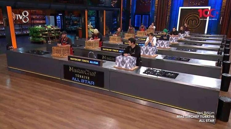 MasterChef'te eleme adayları belli oldu! Haftanın son düellosu nefes kesti - Sayfa 1