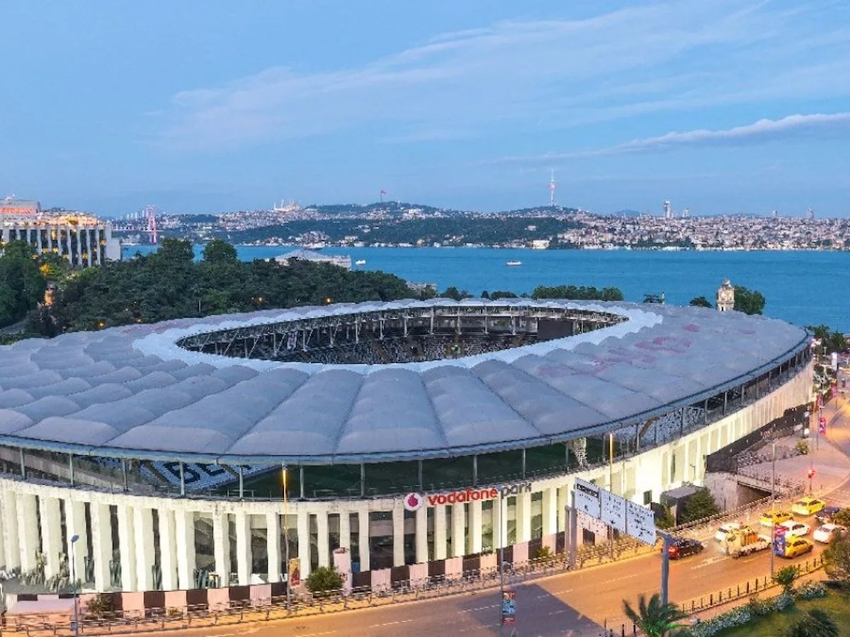 Taraftarlar endişeli: Beşiktaş stadında yıkılma tehlikesi - Sayfa 4