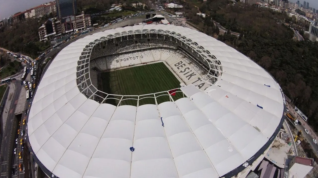 Taraftarlar endişeli: Beşiktaş stadında yıkılma tehlikesi - Sayfa 5