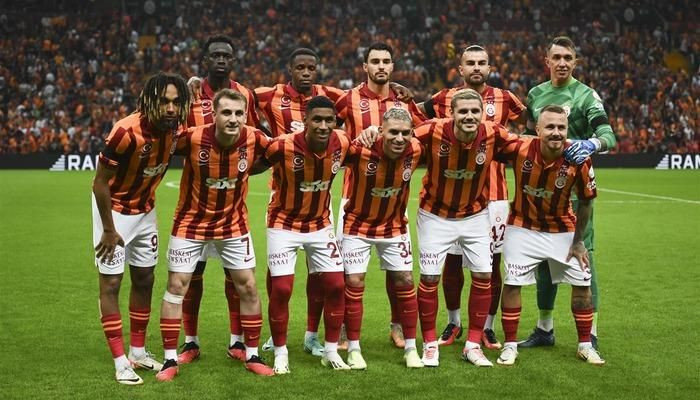 Galatasaray'da hareketli günler: Taraftarın sevgilisi olan yıldız ismin menajeri İstanbul'a çağrıldı - Sayfa 1