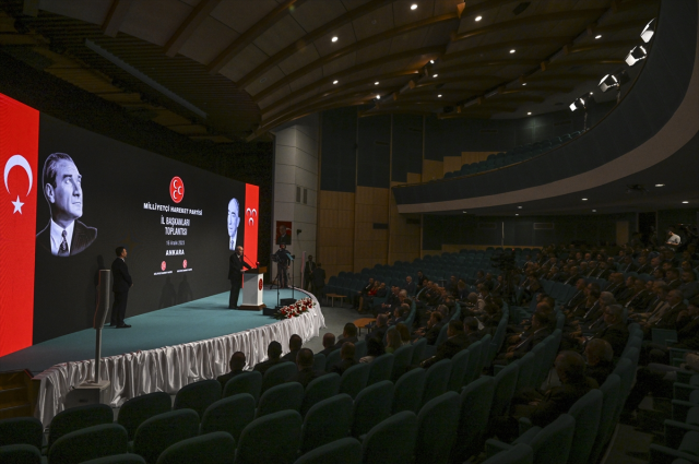 Bahçeli'nin zor anları! Söylemek istediğini bir türlü söyleyemedi: 'Mep, muhhep, muhebbi…' - Sayfa 1