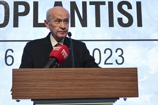 Bahçeli'nin zor anları! Söylemek istediğini bir türlü söyleyemedi: 'Mep, muhhep, muhebbi…' - Sayfa 3