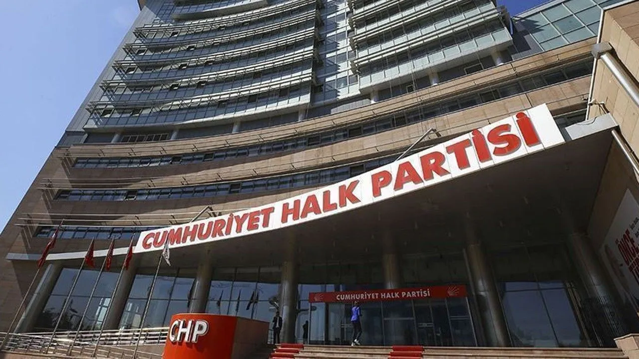 Bu pazar seçim olsa hangi parti ne kadar oy alır? İki parti arasındaki fark 10 puan… - Sayfa 4