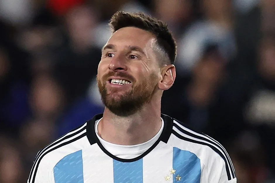 Messi Türkiye’ye damga vurdu! Ronaldo büyük şok yaşadı: Listede yer alan sürpriz isim şaşırttı… - Sayfa 18