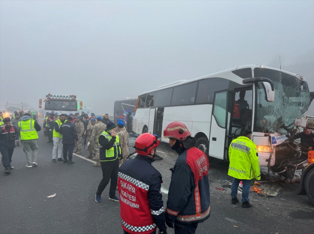 Bu sabah yaşanan katliam kazanın ayrıntıları ortaya çıktı! Kamyonetin yaptığı faciayı getirmiş - Sayfa 1