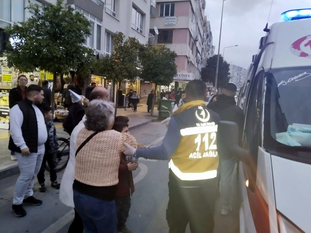 İzmir'de metroda yürüyen merdiven kazası! Yaralılar var - Sayfa 6