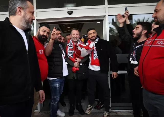 Sözleşmesinde Beşiktaş'tan teklif gelirse serbest kalma maddesi var mı? Sergen Yalçın açıkladı - Sayfa 1