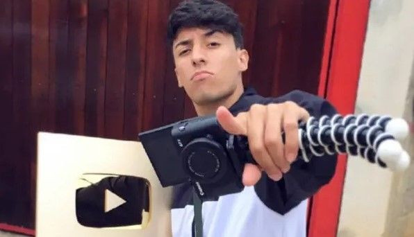 Ünlü YouTuber, komşusuyla cinsel ilişkiye girdikten sonra öldü! Cesedi bahçede gömülü bulundu - Sayfa 1