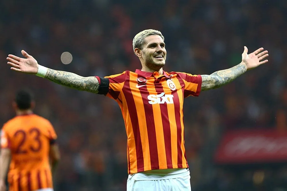 Galatasaray efsanesinden Mauro Icardi'ye tepki: Kayak yapıyor, denize giriyor! - Sayfa 6