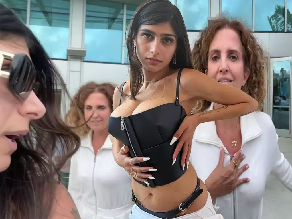 Mia Khalifa havalimanında zor anlar yaşadı! İsrail destekçisi yanına gelip... - Sayfa 1