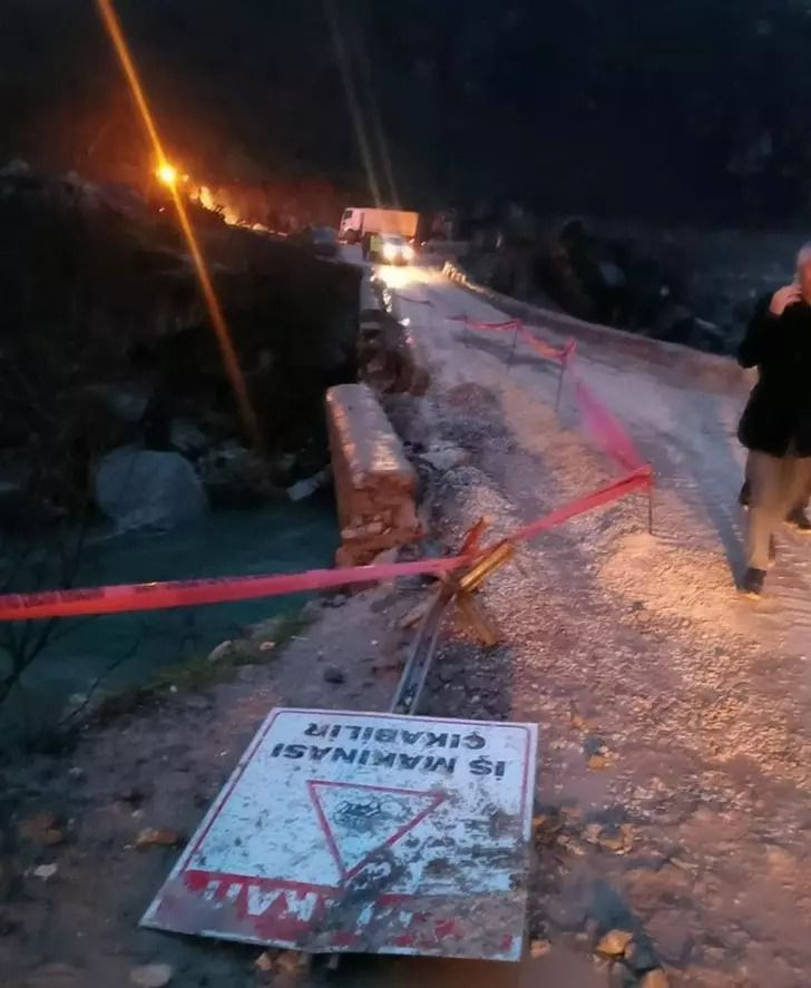 Diyarbakır'da dinamit skandalı: Tarihi köprü zarar gördü - Sayfa 6