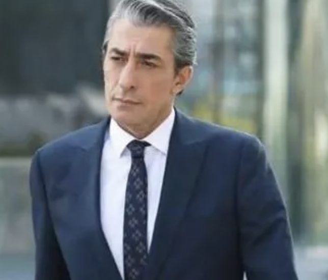 Baba-oğulun benzerliğine yorum yağmuru! Erkan Petekkaya'nın oğlu yakışıklılığıyla dikkat çekti - Sayfa 7