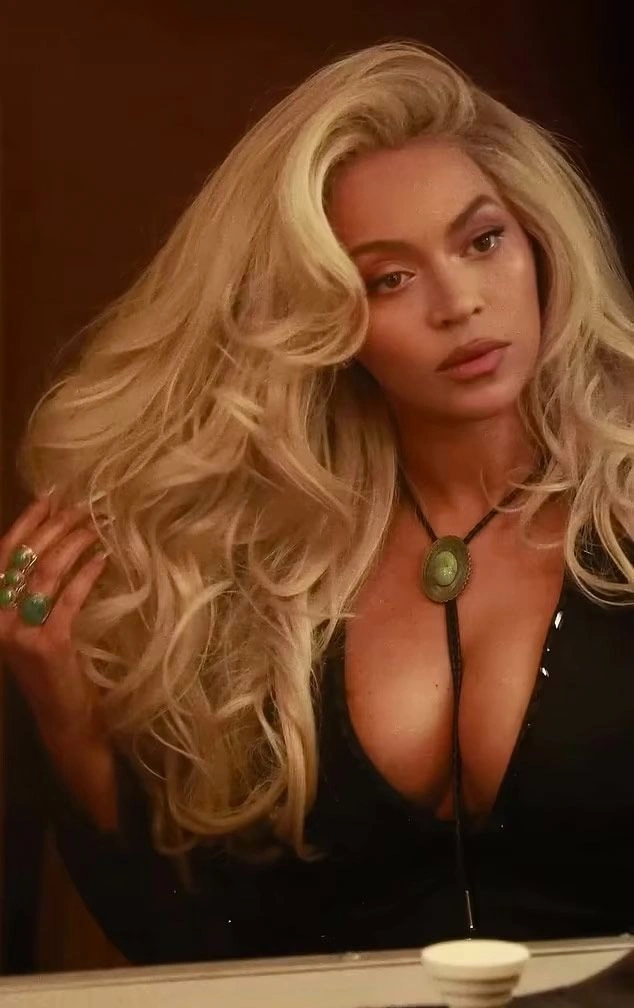 Beyonce seksiliğin kitabını yazdı - Sayfa 16