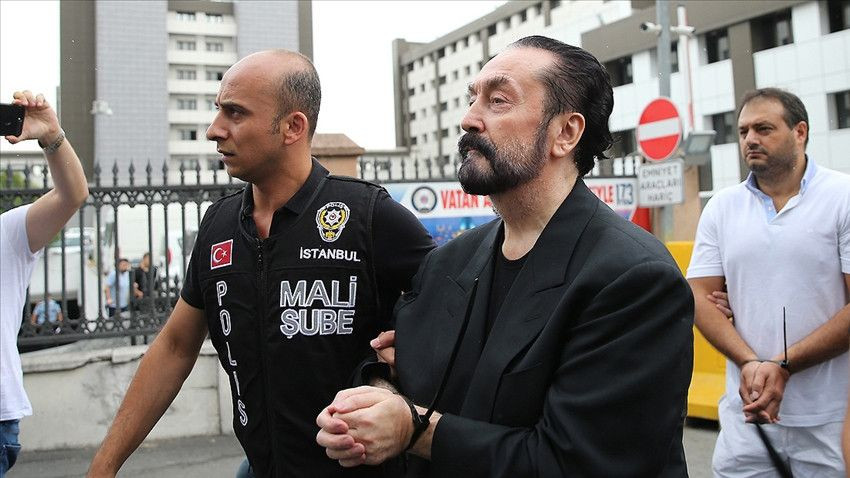 Adnan Oktar'ın sosyal medya oyunu deşifre oldu! "Onu efsane yapalım" - Sayfa 5