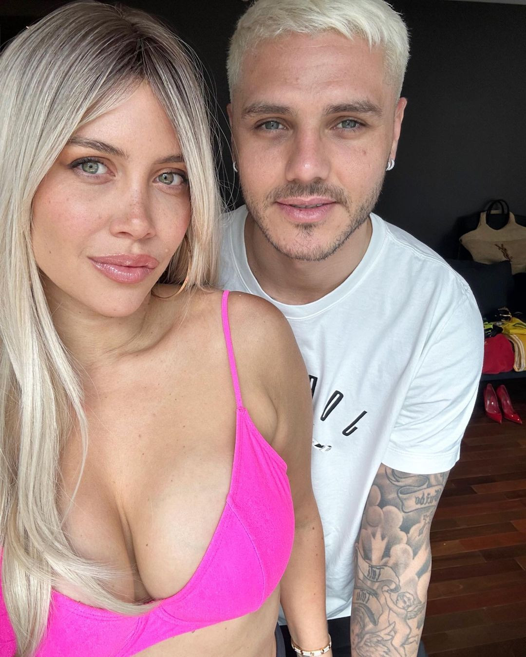 Wanda Nara'dan yatakta iç çamaşırlı poz! Icardi yorumlarına dayanamadı - Sayfa 6