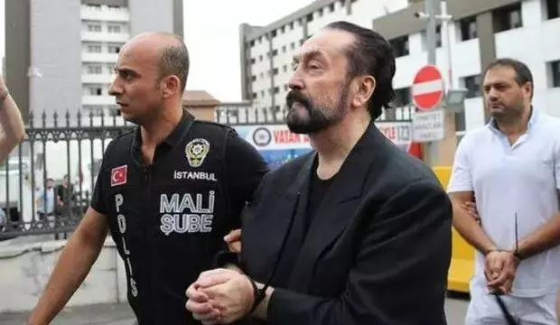 Adnan Oktar'ın karanlık ağı deşifre oldu! 9 kişilik 'Tapınak Şövalyeleri'ne İstanbul turu - Sayfa 14