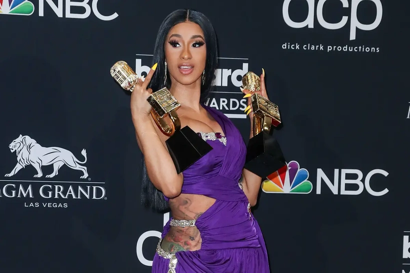 Cardi-B'den sansüre çözüm: Cesur pozları böyle paylaştı - Sayfa 4