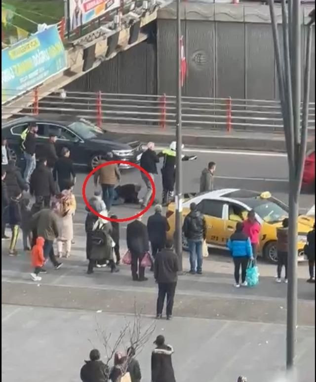 Polislerin üzerine otomobil sürdü, ortalık bir anda karıştı! Korku dolu anlar kamerada - Sayfa 5