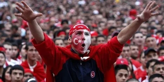 Dünyanın en ateşli taraftarları belli oldu! Süper Lig’den tek takım var… - Sayfa 6