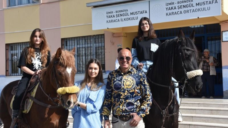 Kral da var astronot da: Sandık başından ilginç kareler - Sayfa 6