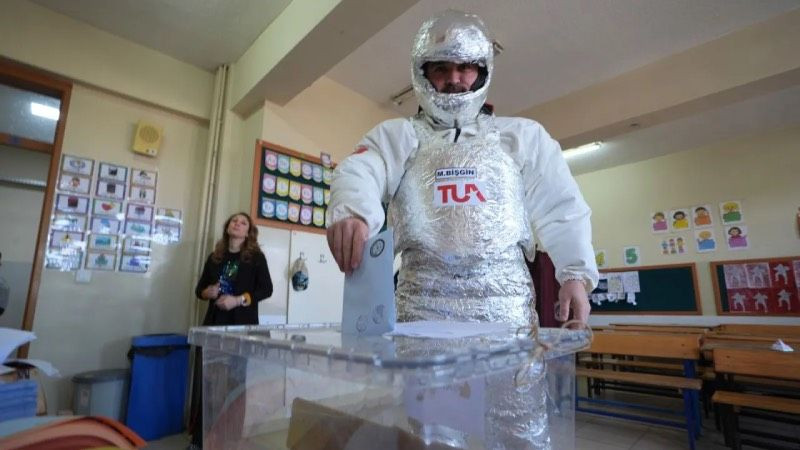 Kral da var astronot da: Sandık başından ilginç kareler - Sayfa 3