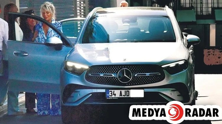 Ajda Pekkan'ın yeni aracının fiyatı dudak uçuklattı! Plakası da özel… - Sayfa 9