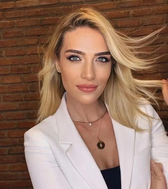 Ünlü sunucu Cansu Canan Özgen’in oğluna bakıcı şiddeti - Sayfa 9