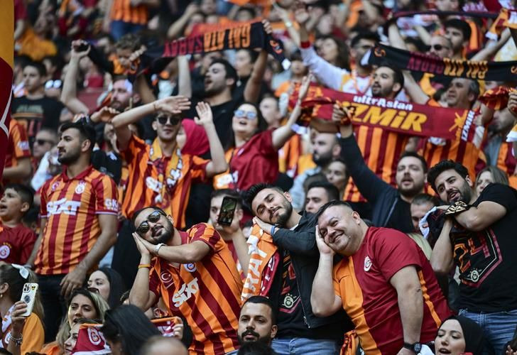 Rams Park'ta tarihi anlar! Şampiyon Galatasaray, 2 kupa birden kaldırdı - Sayfa 16