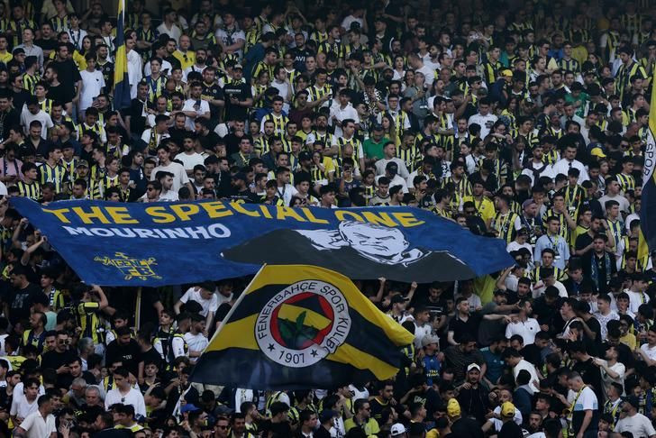 Fenerbahçe'nin yeni hocası Jose Mourinho imzayı attı! "Ben artık size aitim" - Sayfa 17