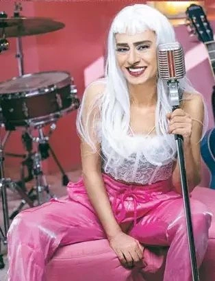 Yıldız Tilbe yeni albümü için 'Barbie' oldu - Sayfa 3