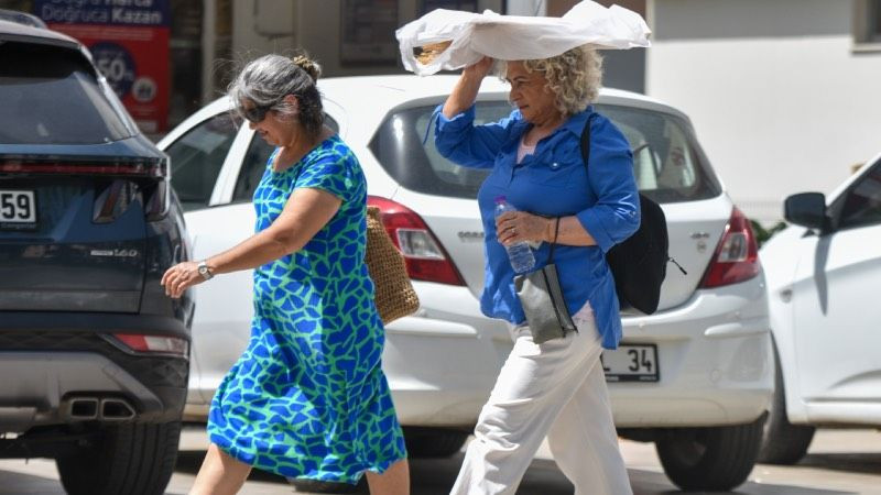 Antalya'da sıcaklık 43,7 dereceyi gördü, plajlar doldu - Sayfa 2