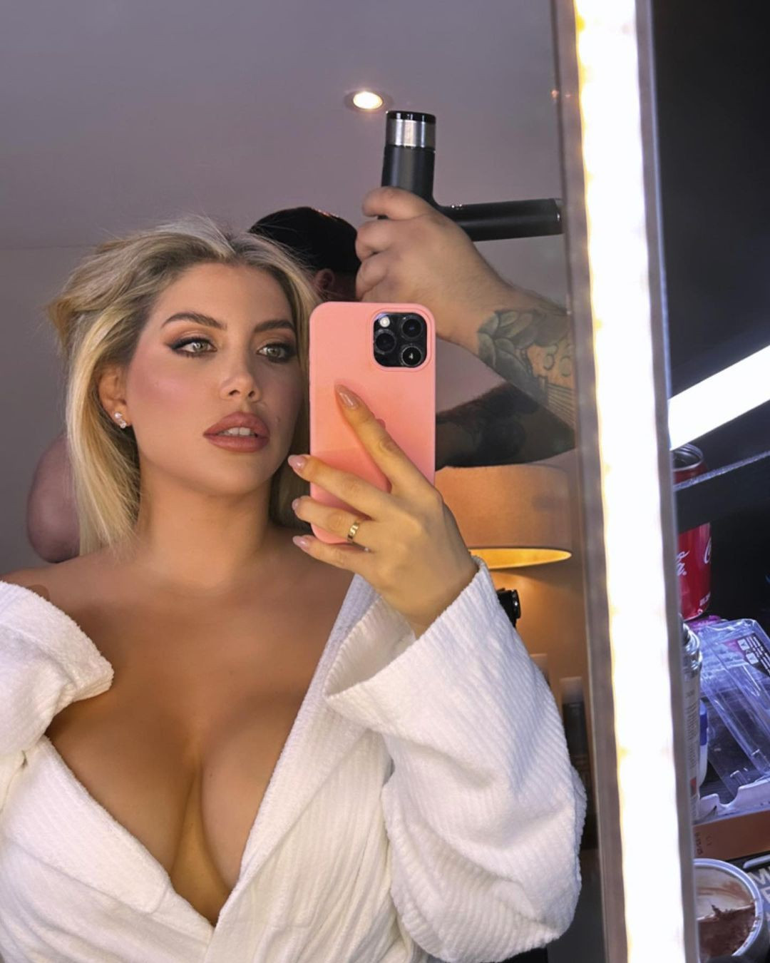 Wanda Nara'dan olay erotik paylaşım! Paylaşımları yürek hoplattı… - Sayfa 18