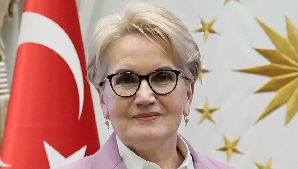 Meral Akşener'in yeni imajı çok konuşulmuştu! Ümit Özdağ'dan dikkat çeken sözler: Yeni bir siyasi... - Sayfa 6