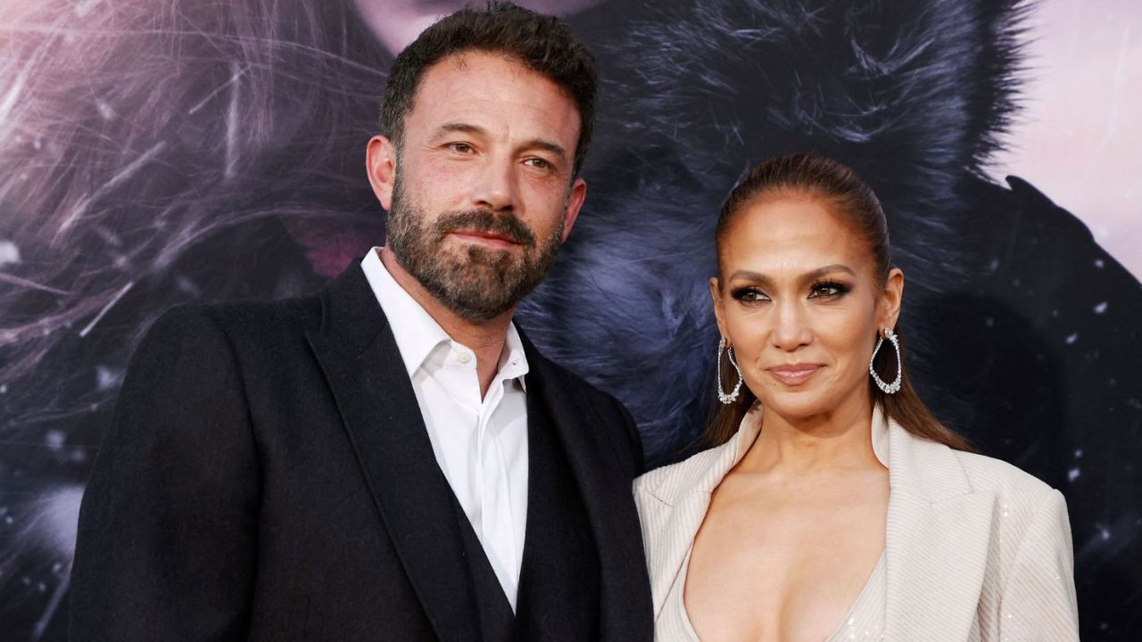 Jennifer Lopez ile Ben Affleck arasında neler oluyor? Karısı tatildeyken... - Sayfa 4